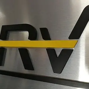 pannello con scritta 3D