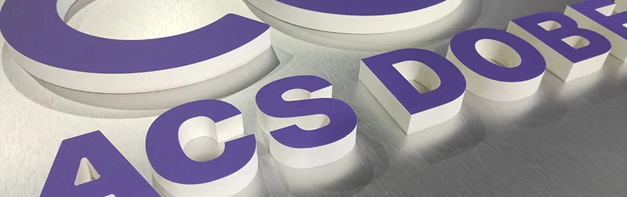 Targa in alluminio dibond, logo 3D in forex, distanziali per parete